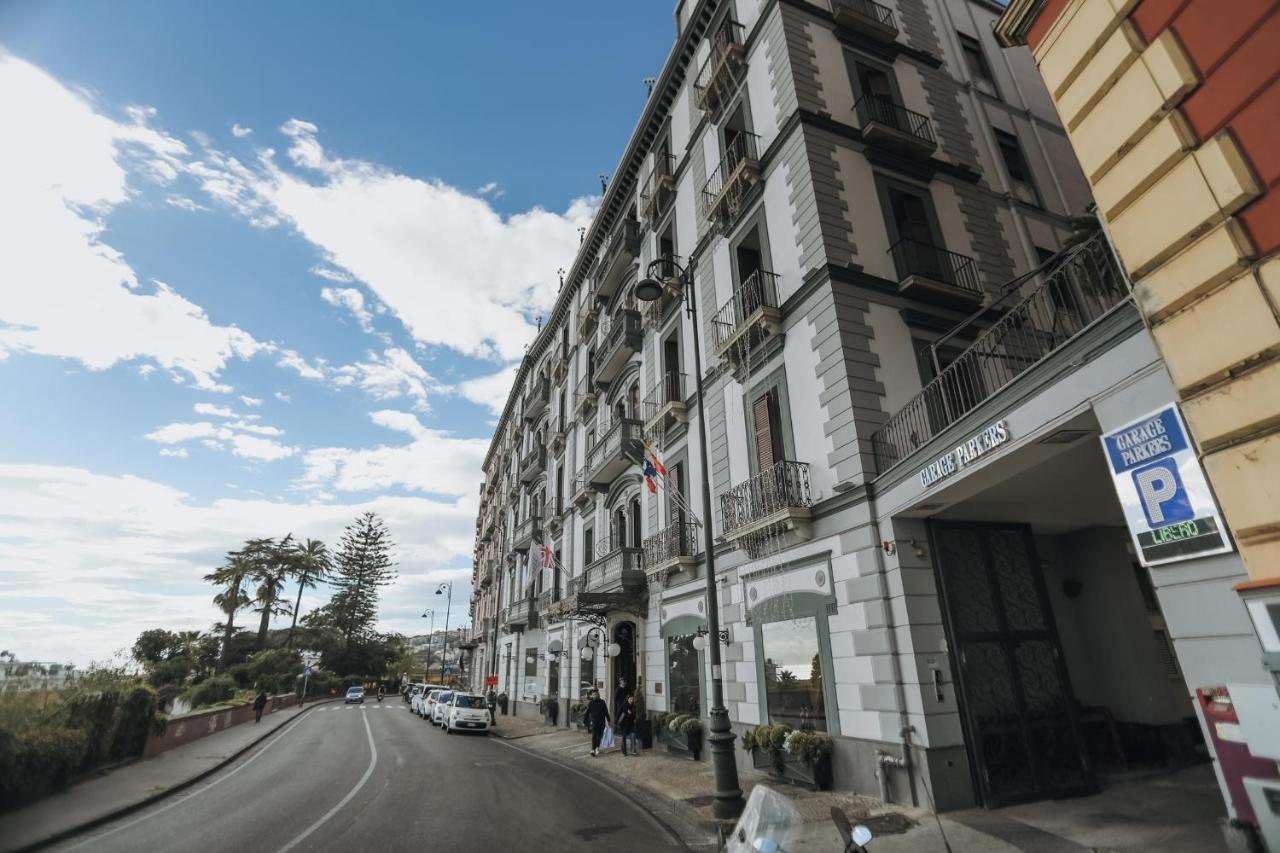 Insieme Suites Napoli Dış mekan fotoğraf