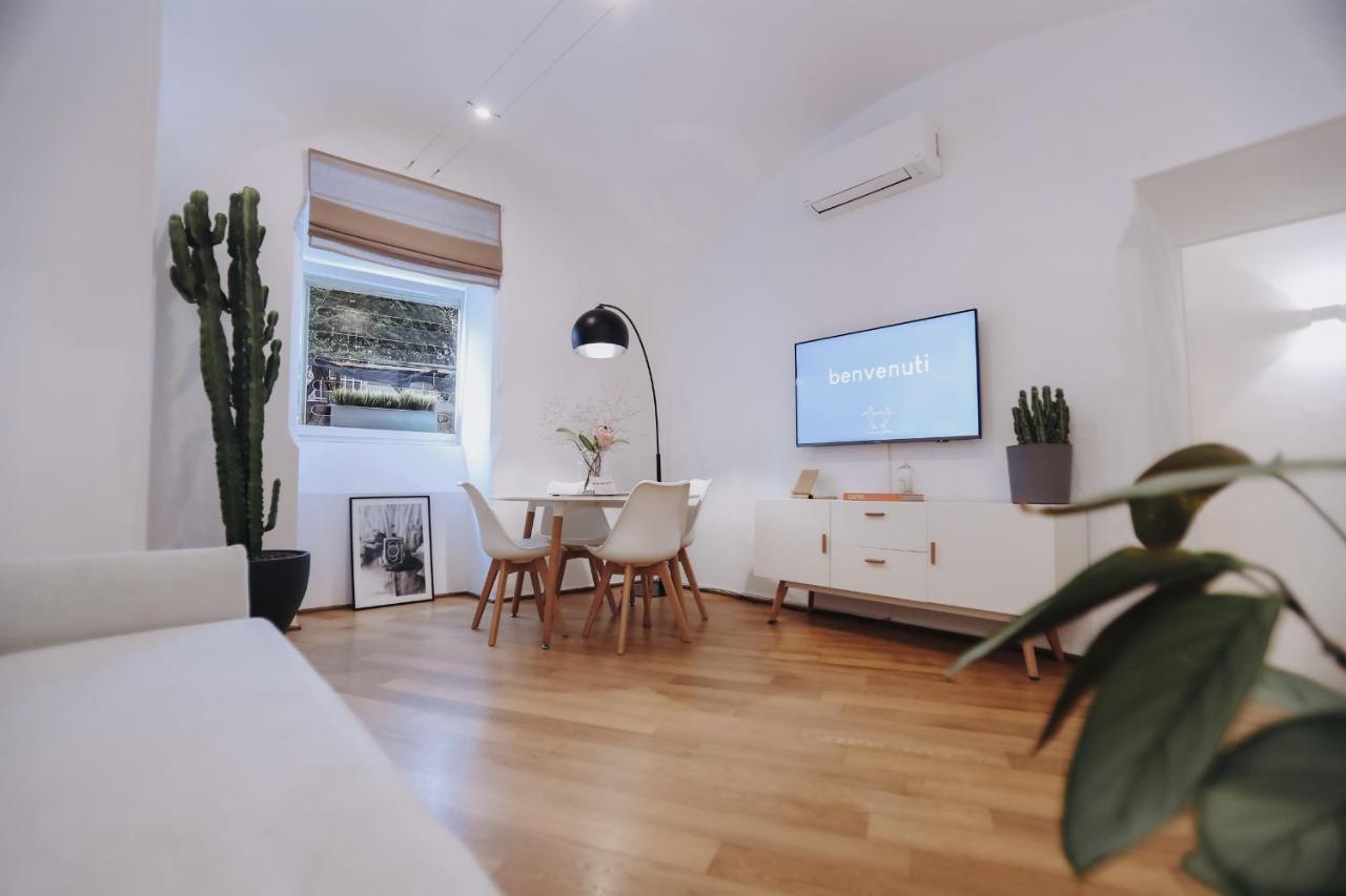 Insieme Suites Napoli Dış mekan fotoğraf