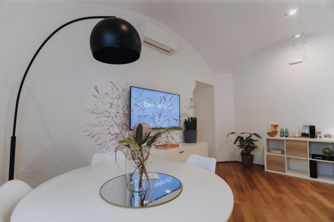 Insieme Suites Napoli Dış mekan fotoğraf